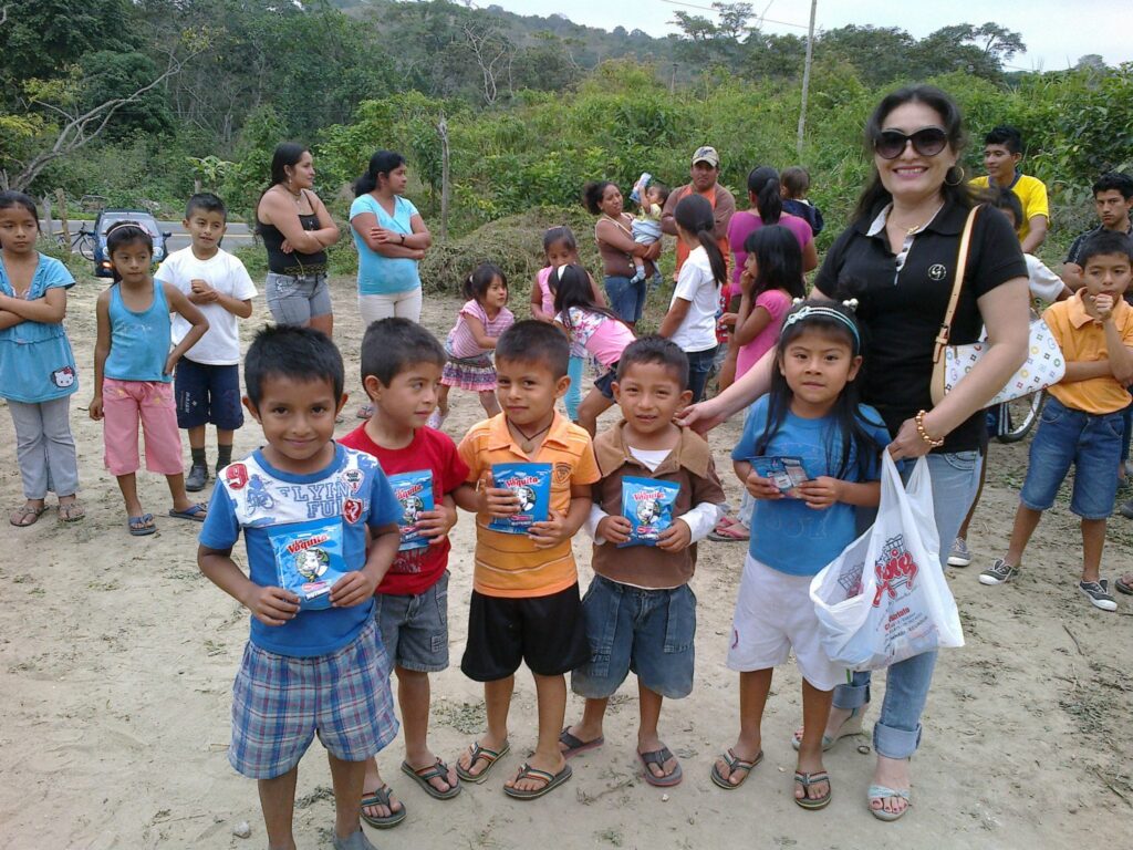 niños en comunidades